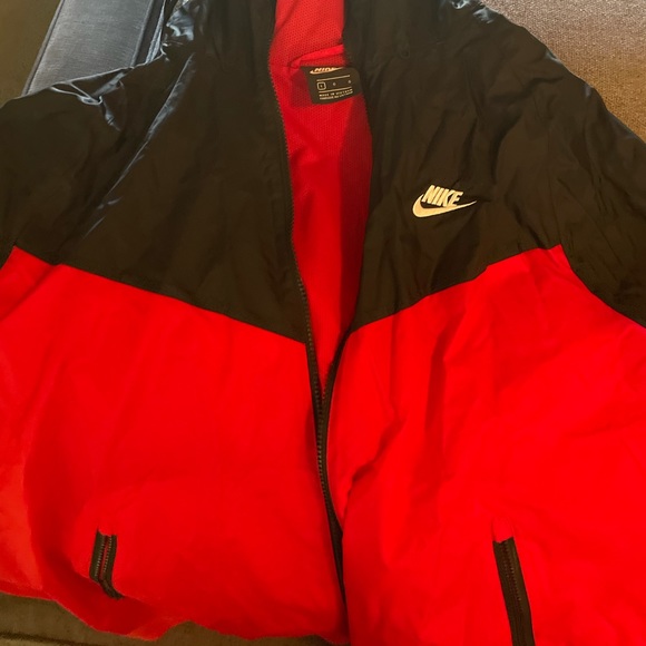 Nike Other - Nike Windbreaker L